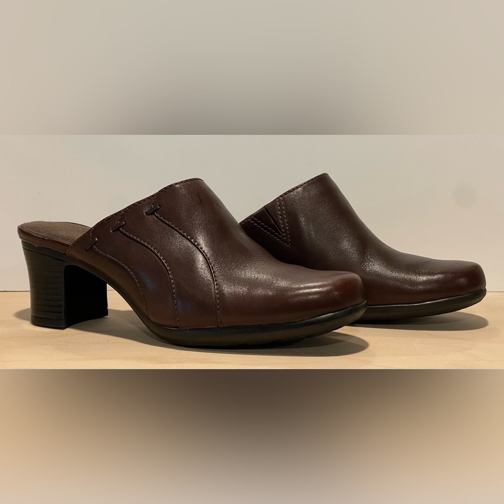 Clarks Leather Slide On Mule Brown Shoes Size 5.5